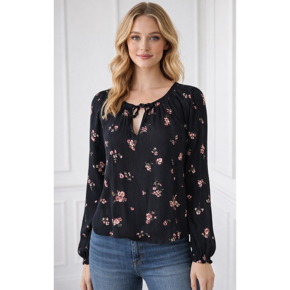 Hollister Shirt Women XS Black Floral Long Sleeve Boho Top NWT Whimsigoth